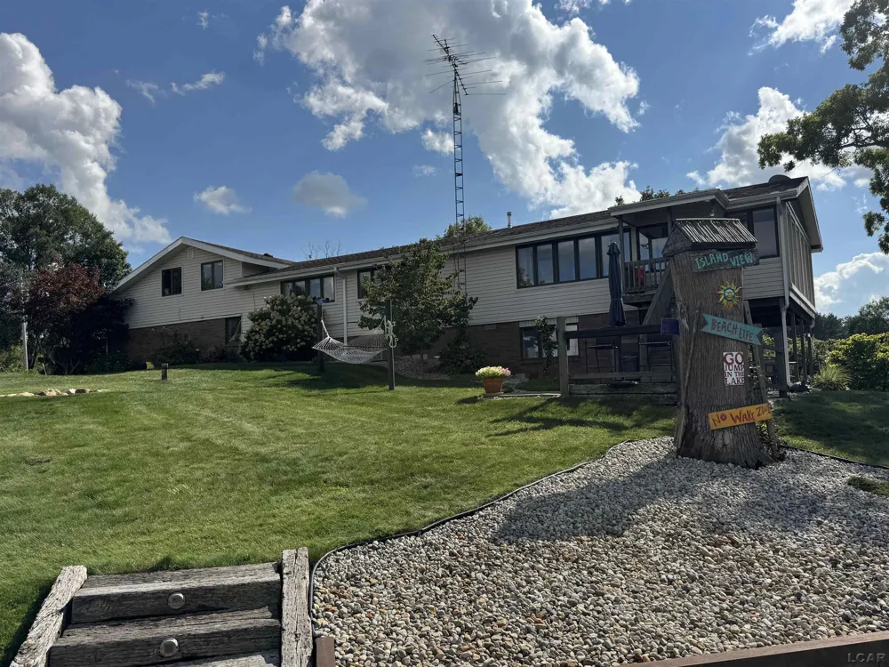 11262 Sauk Lane Somerset Township, MI 49249