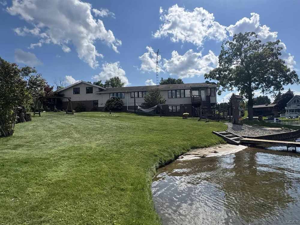 11262 Sauk Lane Somerset Township, MI 49249