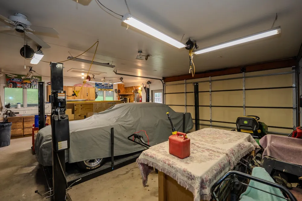 908 Wooded Lane Marshall City, MI 49068