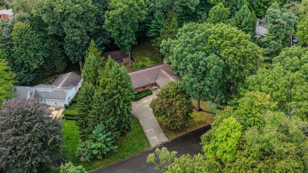 908 Wooded Lane Marshall City, MI 49068