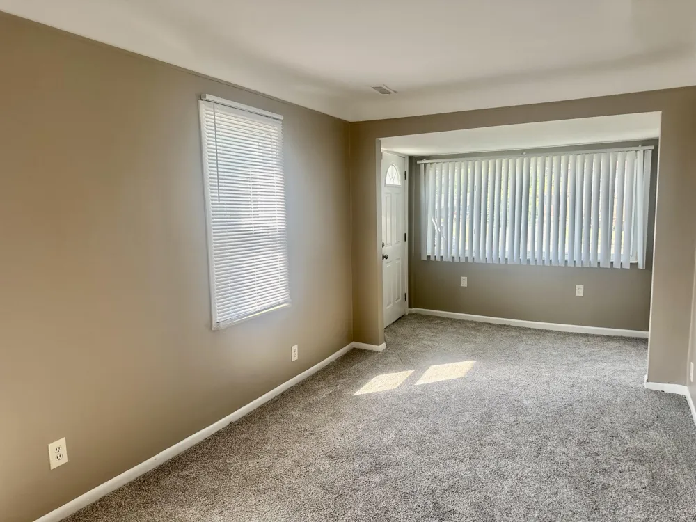22464 Rein Avenue Eastpointe City, MI 48021