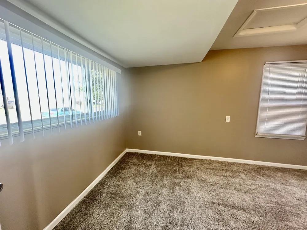 22464 Rein Avenue Eastpointe City, MI 48021