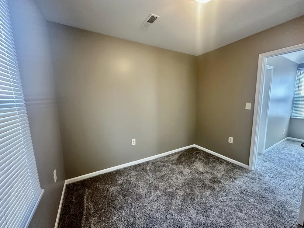 22464 Rein Avenue Eastpointe City, MI 48021