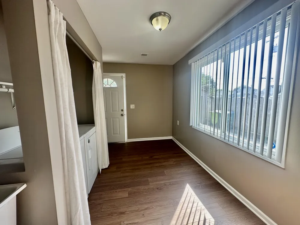 22464 Rein Avenue Eastpointe City, MI 48021