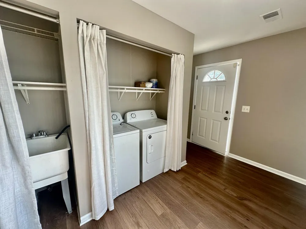 22464 Rein Avenue Eastpointe City, MI 48021