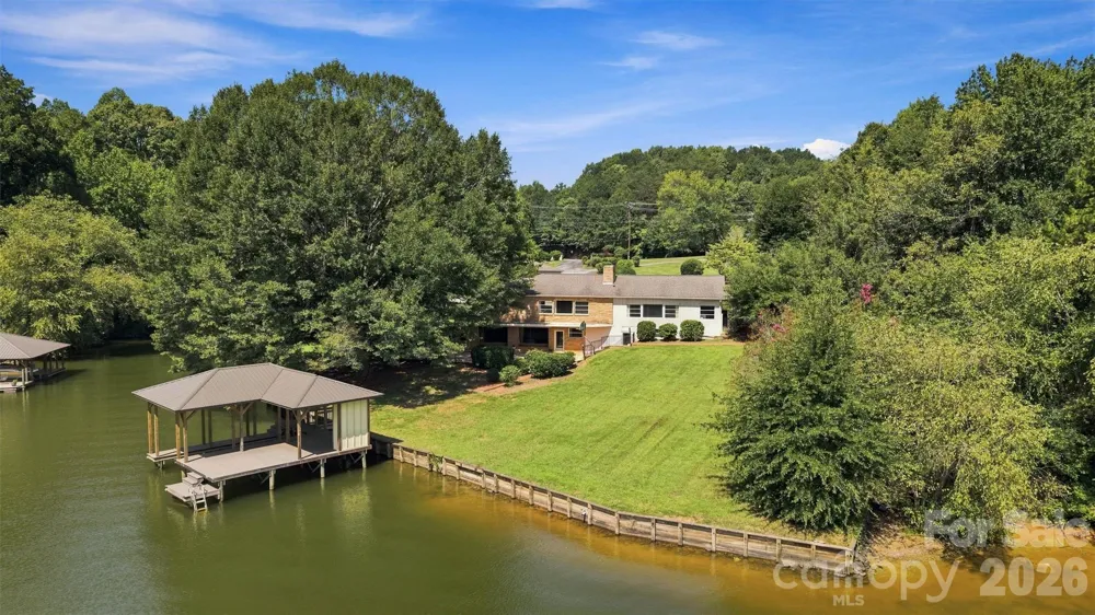 4830 Center Street Hickory, NC 28601