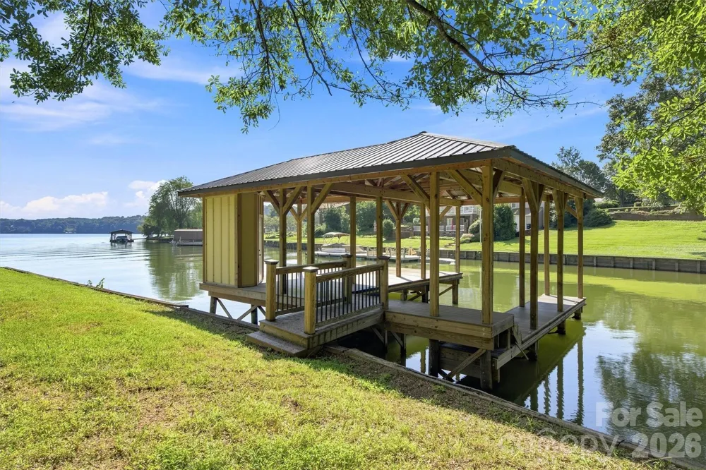 4830 Center Street Hickory, NC 28601