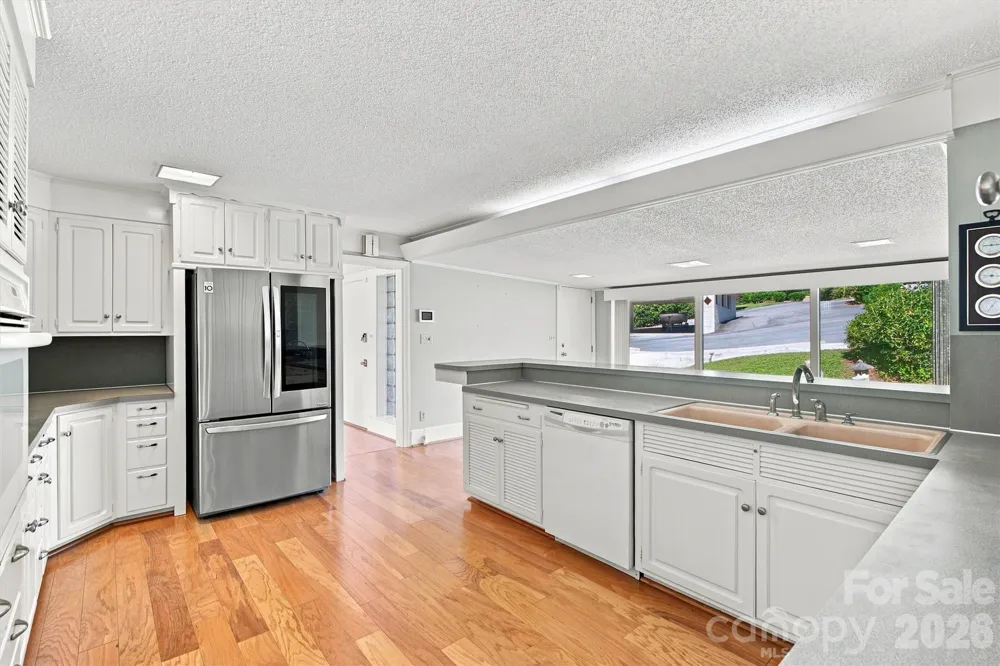 4830 Center Street Hickory, NC 28601
