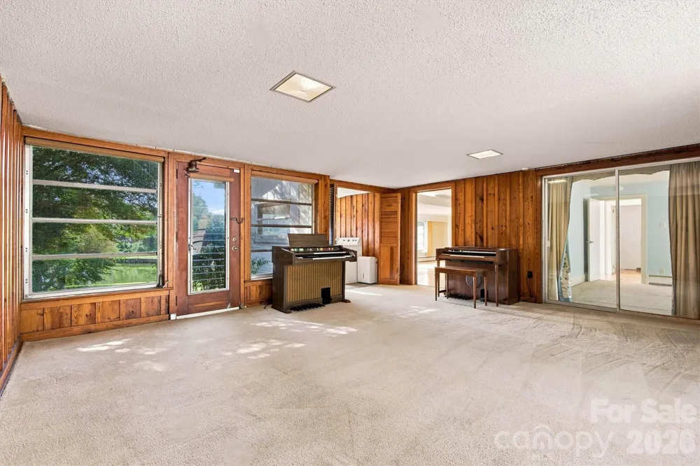 4830 Center Street Hickory, NC 28601