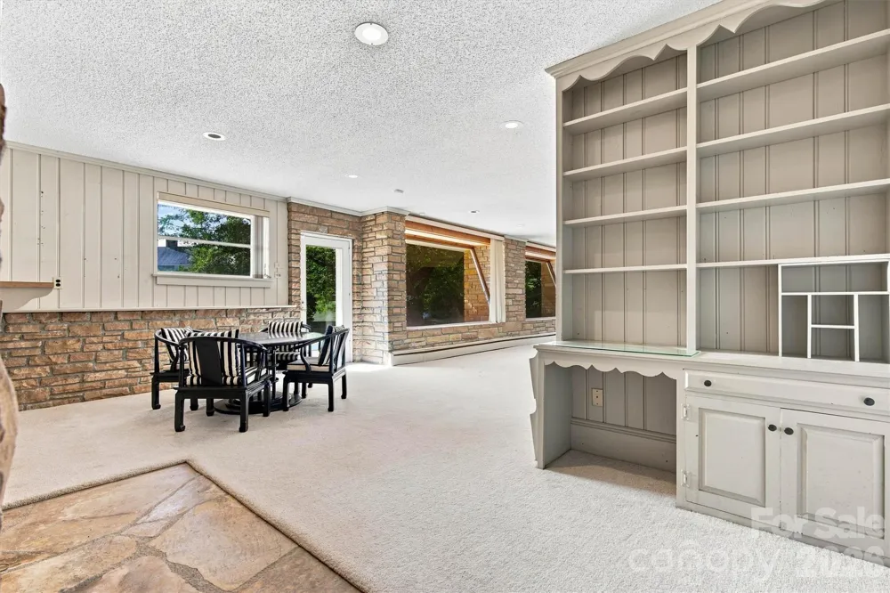 4830 Center Street Hickory, NC 28601