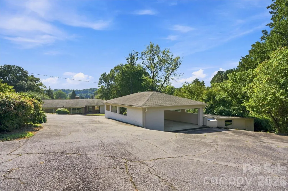 4830 Center Street Hickory, NC 28601