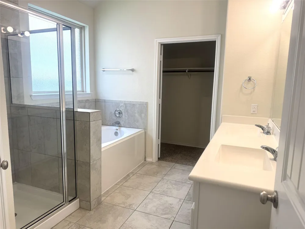 9431 Summer River Drive Richmond, TX 77406
