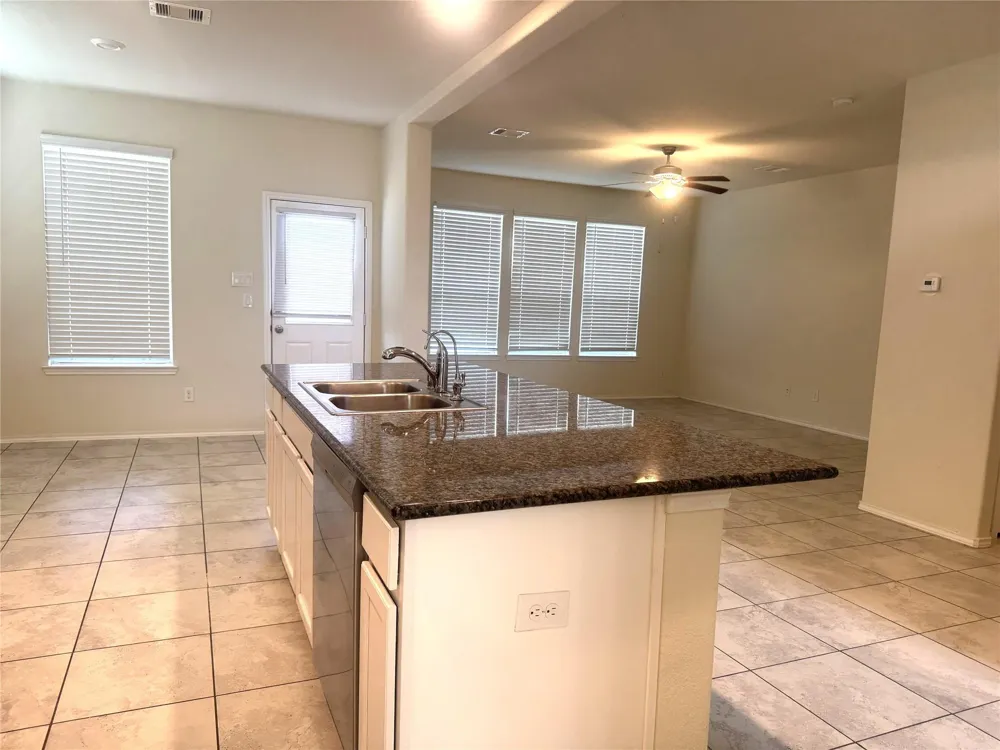 9431 Summer River Drive Richmond, TX 77406
