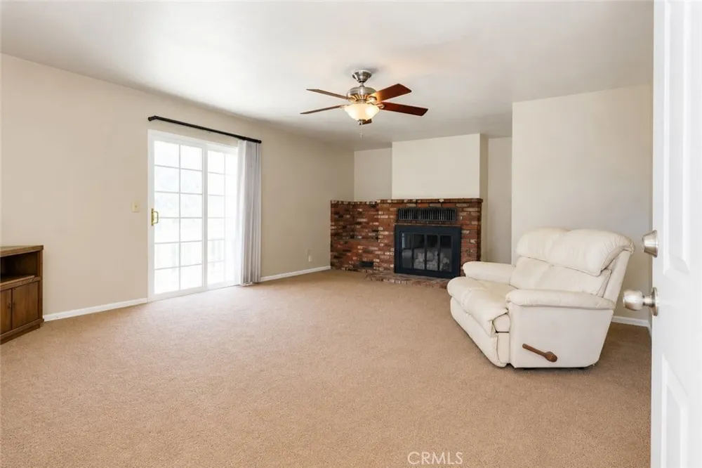 637 Birch Frazier Park, CA 93225