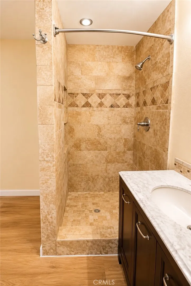 637 Birch Frazier Park, CA 93225
