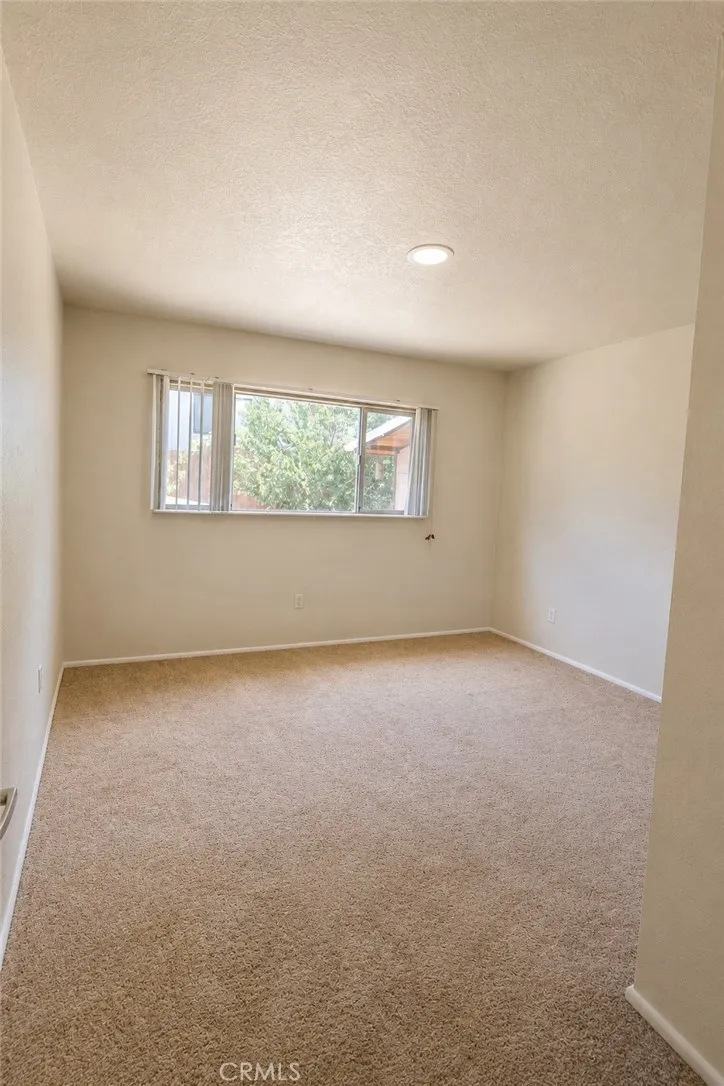 637 Birch Frazier Park, CA 93225