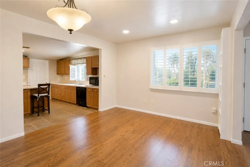637 Birch Frazier Park, CA 93225