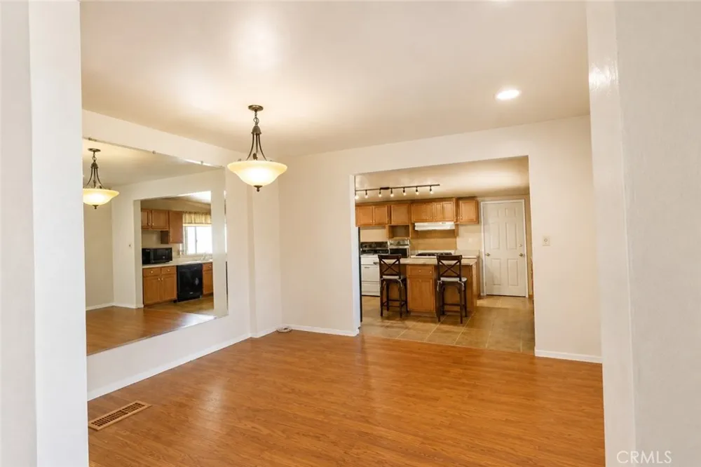 637 Birch Frazier Park, CA 93225