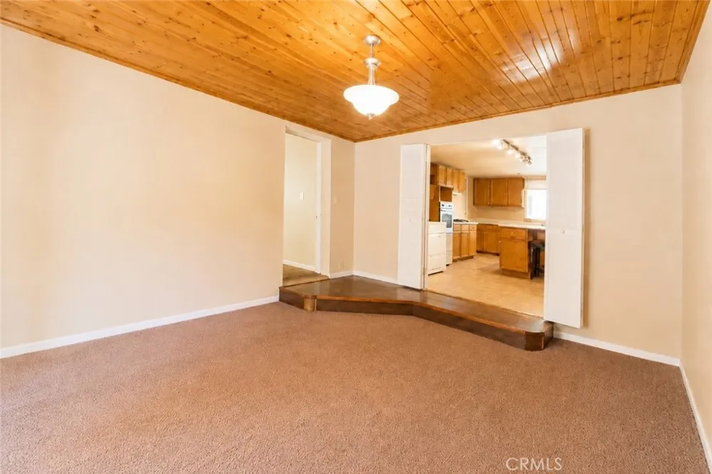 637 Birch Frazier Park, CA 93225