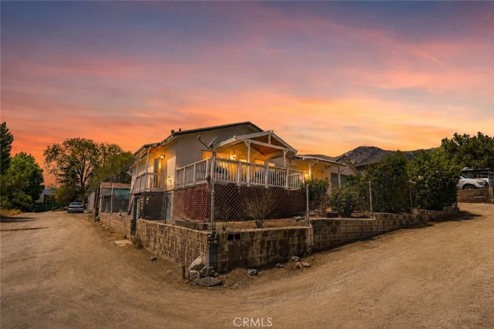 637 Birch Frazier Park, CA 93225