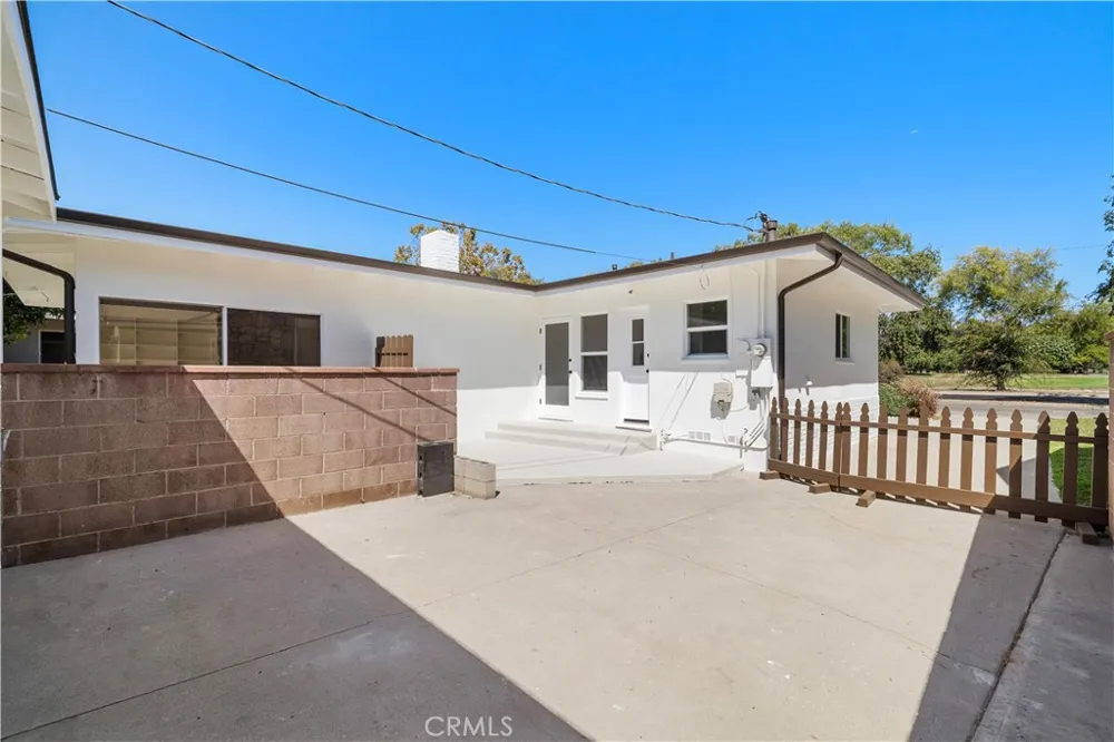 2929 Studebaker Long Beach, CA 90815