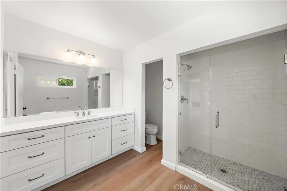 2929 Studebaker Long Beach, CA 90815