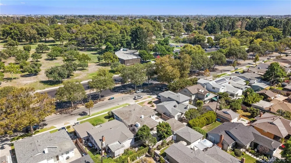 2929 Studebaker Long Beach, CA 90815