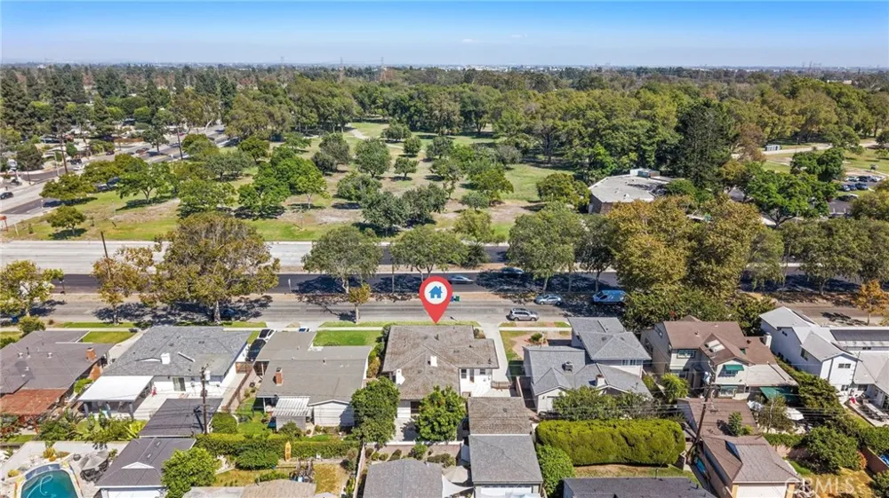 2929 Studebaker Long Beach, CA 90815