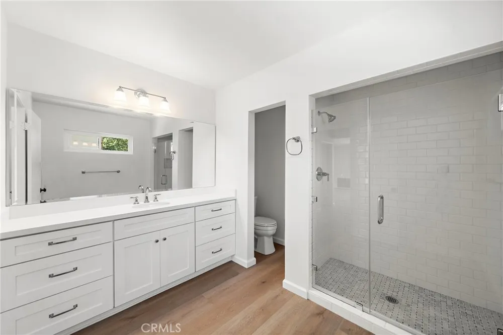 2929 Studebaker Long Beach, CA 90815