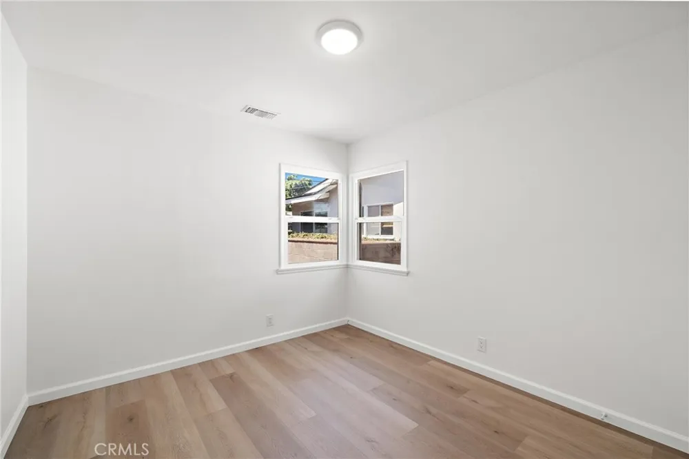 2929 Studebaker Long Beach, CA 90815