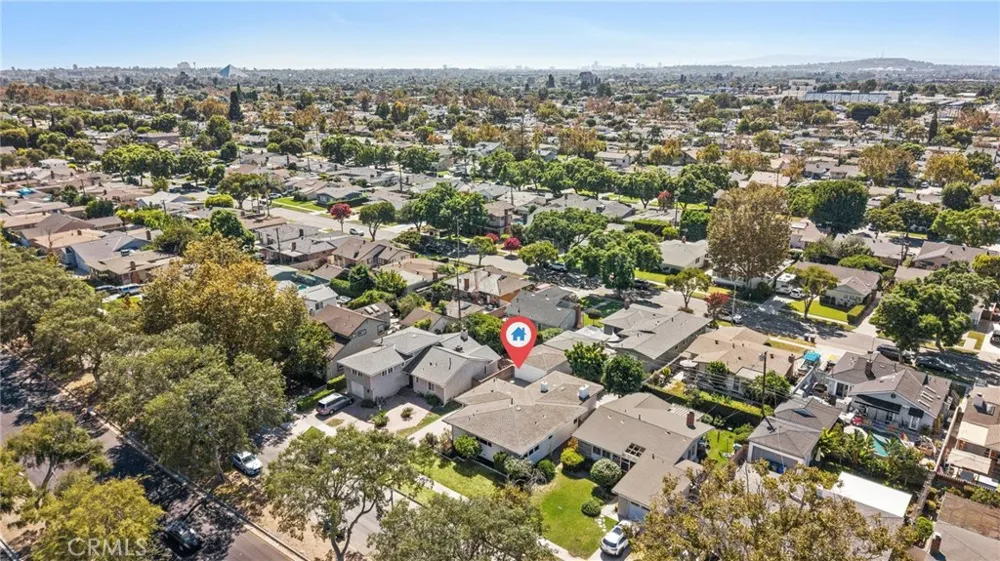 2929 Studebaker Long Beach, CA 90815