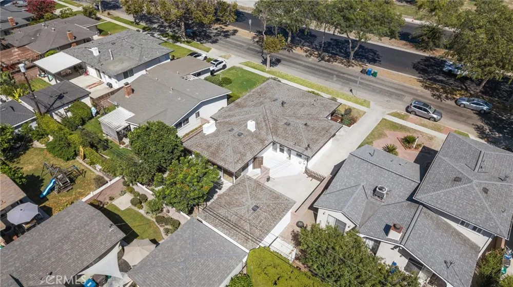 2929 Studebaker Long Beach, CA 90815