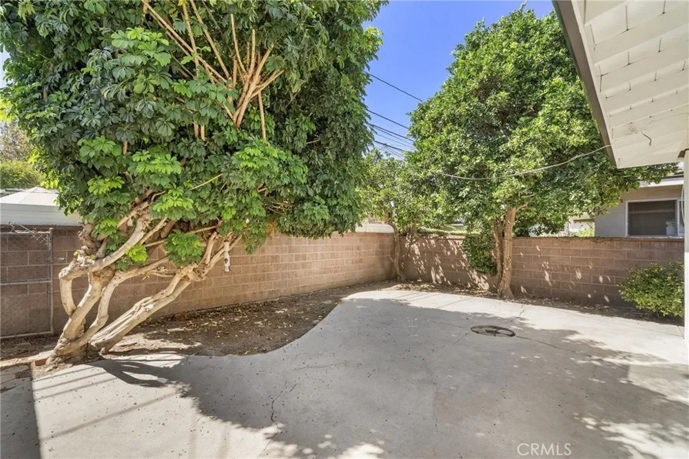 2929 Studebaker Long Beach, CA 90815