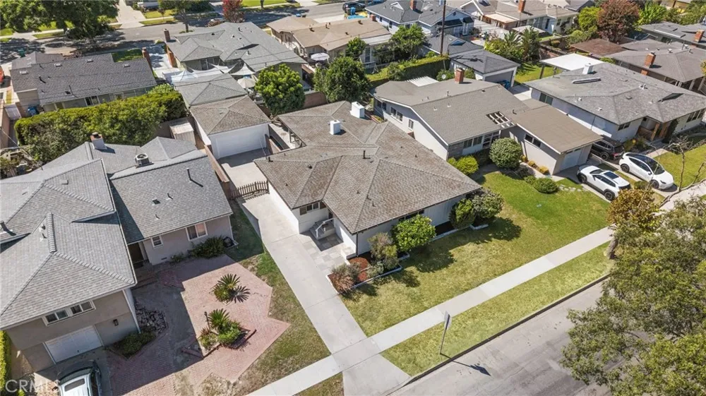 2929 Studebaker Long Beach, CA 90815