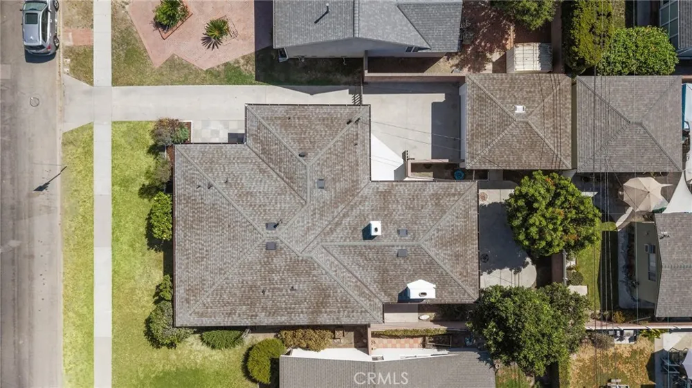2929 Studebaker Long Beach, CA 90815