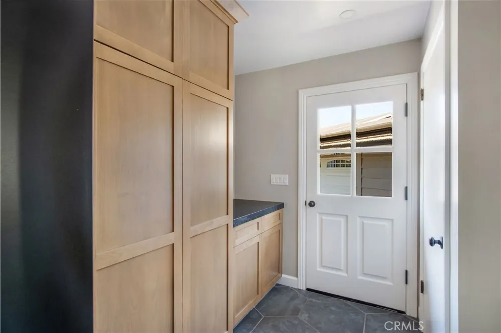 1463 S Citrus Avenue Escondido, CA 92027