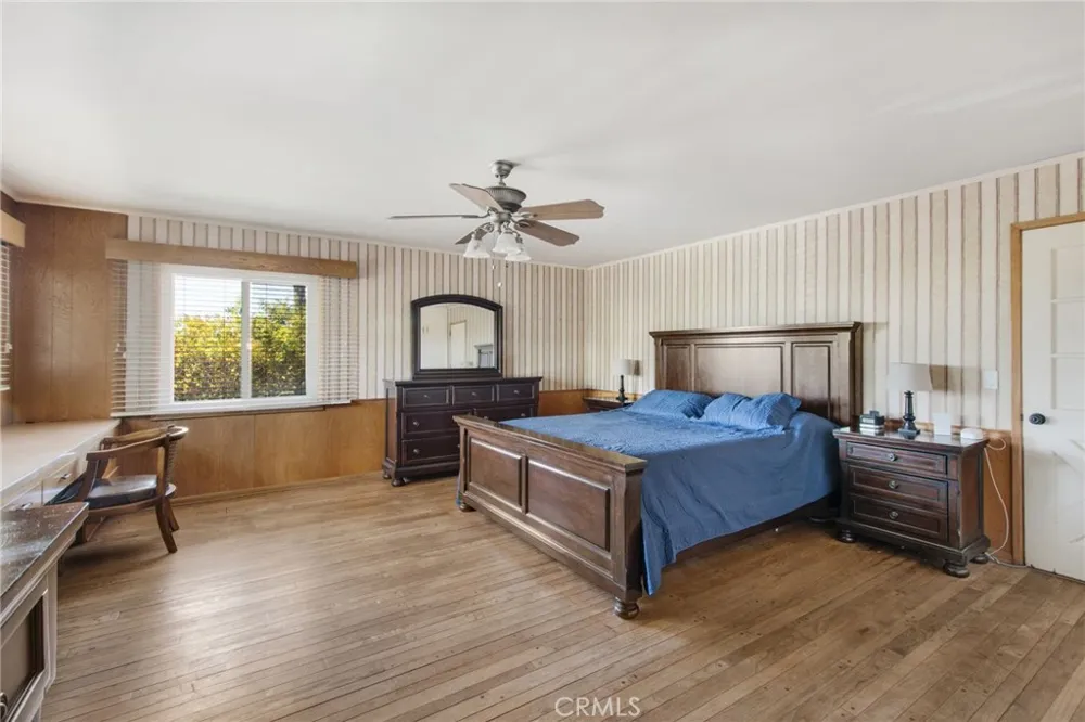 1463 S Citrus Avenue Escondido, CA 92027