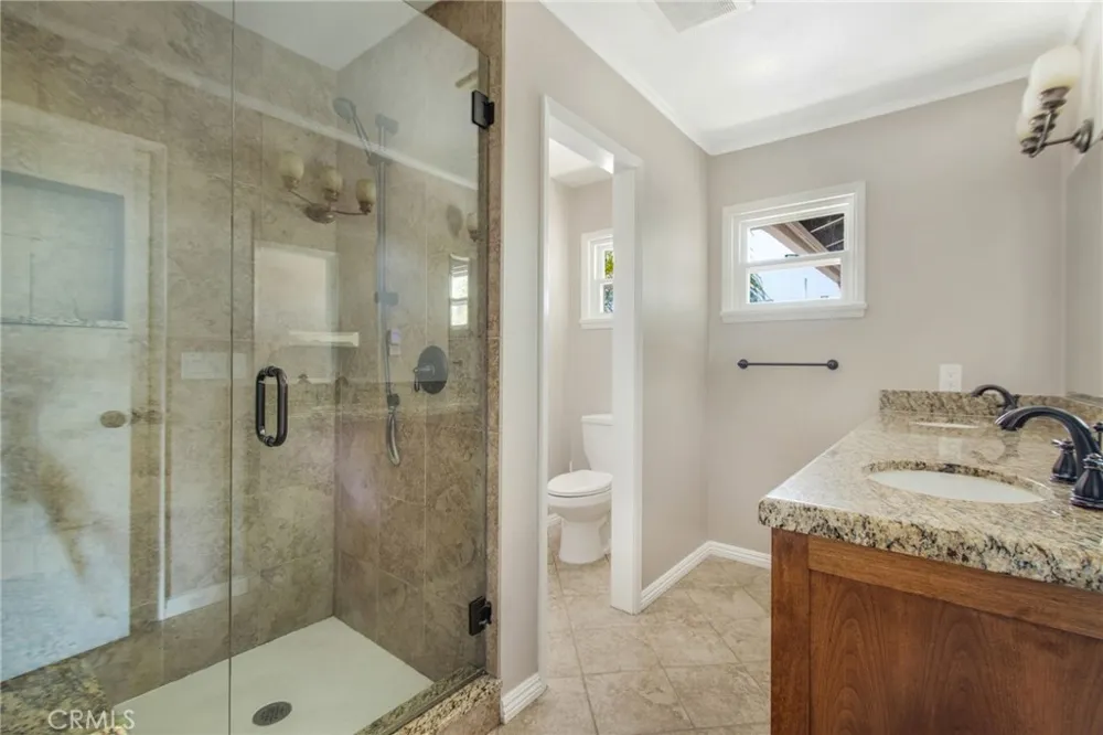 1463 S Citrus Avenue Escondido, CA 92027