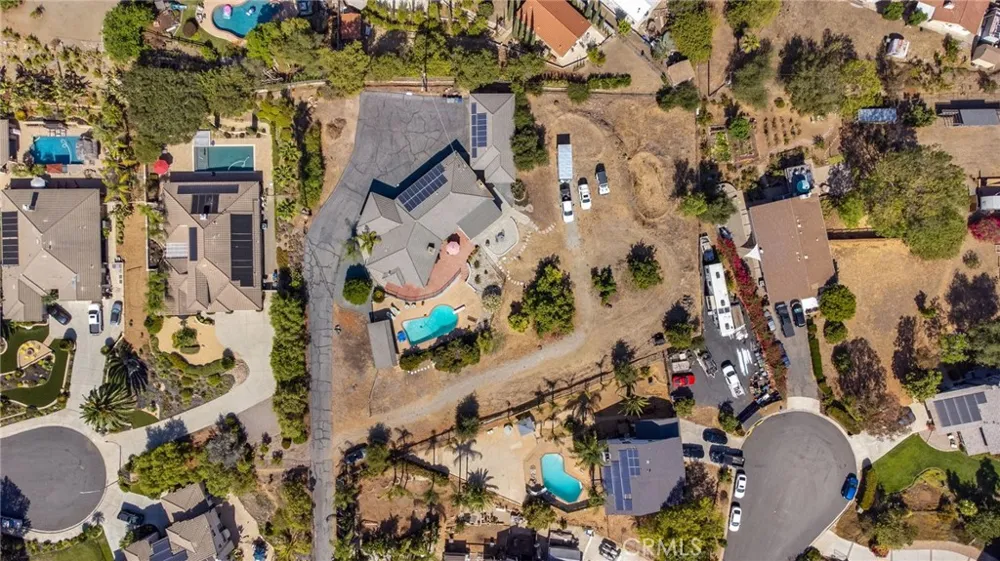 1463 S Citrus Avenue Escondido, CA 92027