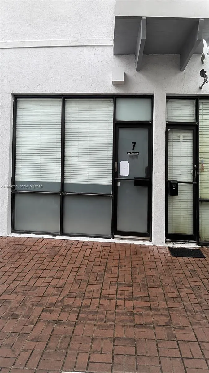 7311 NW 12th St #7 Miami, FL 33126