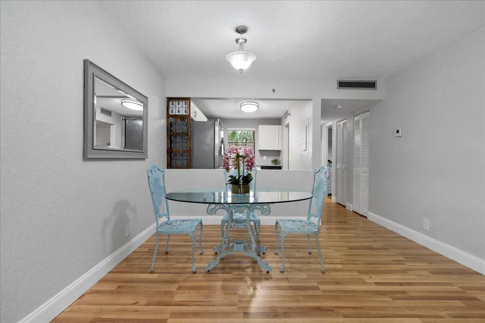 4760 Lucerne Lakes Boulevard W #105 Lake Worth, FL 33467