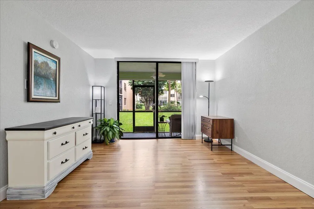 4760 Lucerne Lakes Boulevard W #105 Lake Worth, FL 33467