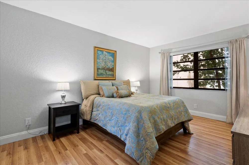 4760 Lucerne Lakes Boulevard W #105 Lake Worth, FL 33467