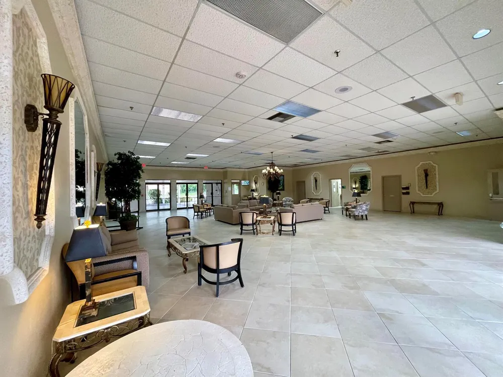 4760 Lucerne Lakes Boulevard W #105 Lake Worth, FL 33467