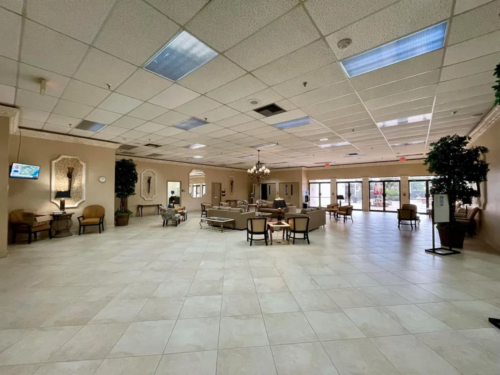 4760 Lucerne Lakes Boulevard W #105 Lake Worth, FL 33467