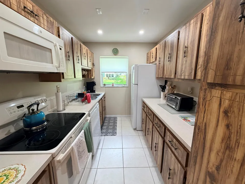 5344 LAKEFRONT BOULEVARD #C Delray Beach, FL 33484