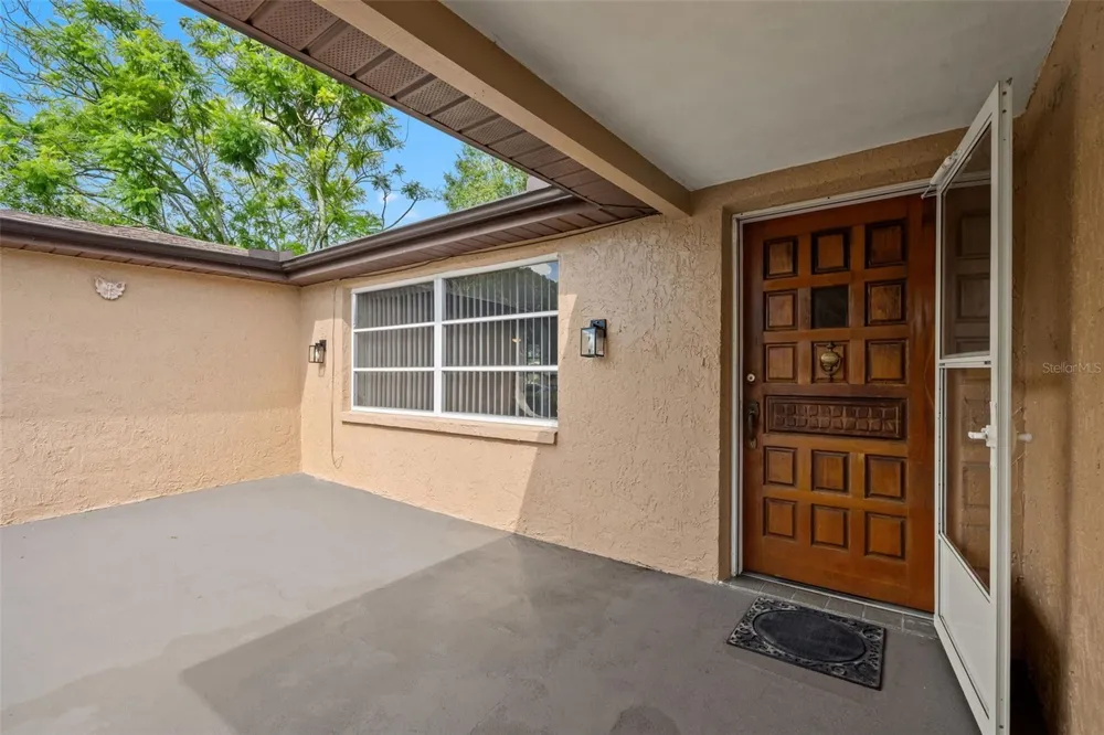 9926 LAKESIDE LANE Port Richey, FL 34668