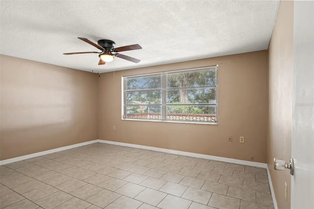 9926 LAKESIDE LANE Port Richey, FL 34668