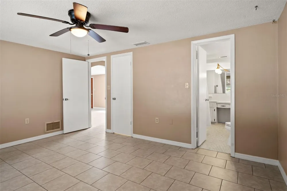 9926 LAKESIDE LANE Port Richey, FL 34668