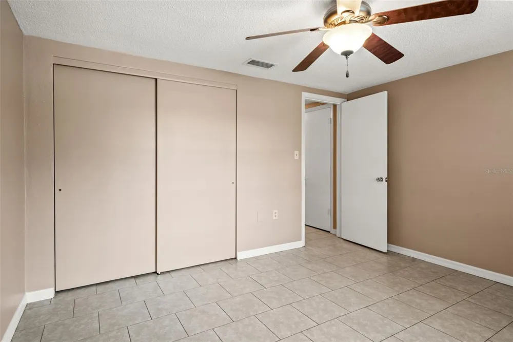 9926 LAKESIDE LANE Port Richey, FL 34668